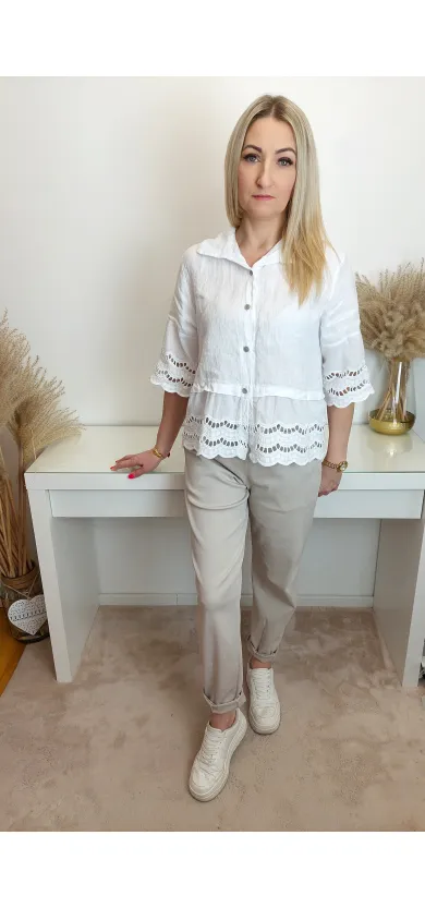Elegancka Lniana Bluzka Damska z Haftem biała